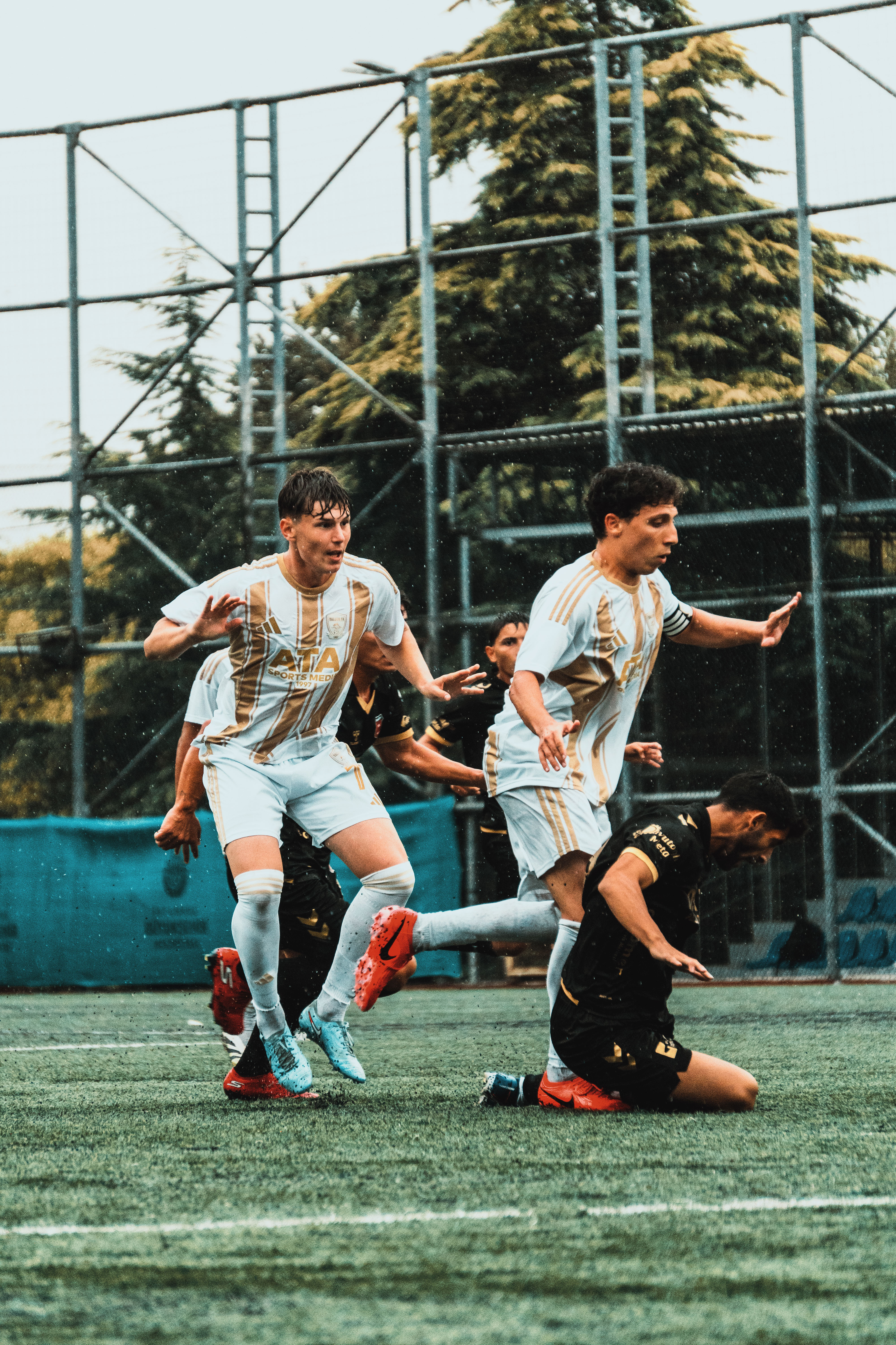 Galata SK 2-1 Yalova FK